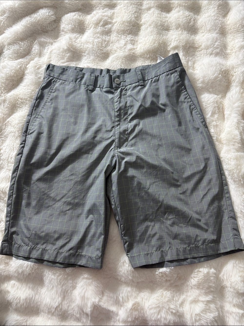 Ben Hogan Performance Men's Gray Windowpane Flat Front Shorts